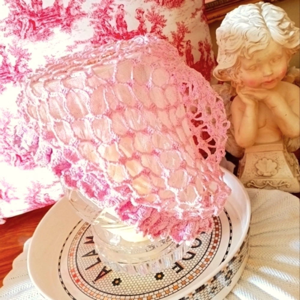 Vintage Pink Crochet Bed Cap with Original Intact, Fine Mesh Netting